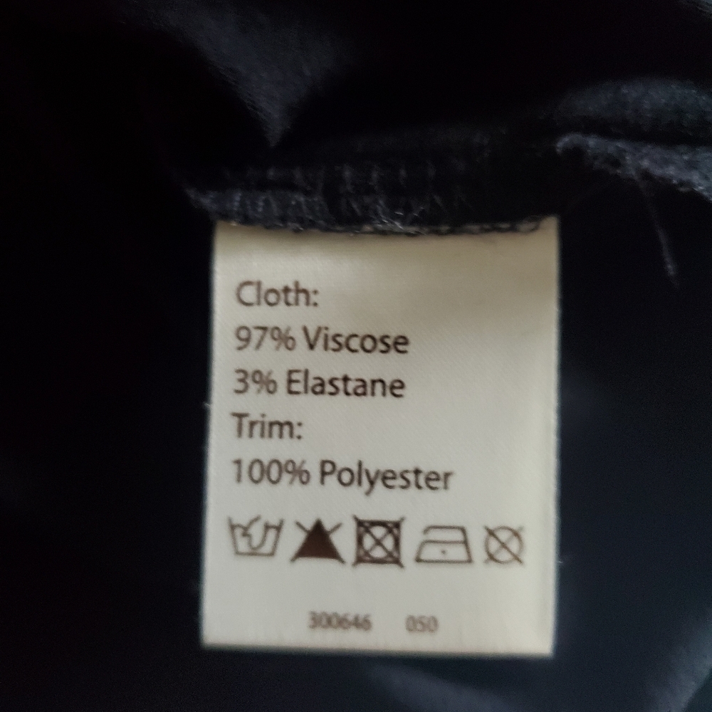 Phase Eight Elegant Black Long Sleeve Top - Picture 6 of 6